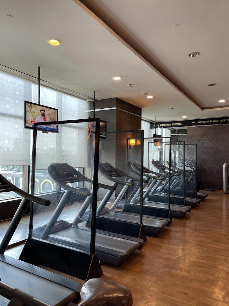 Radisson Blu New Paschim Vihar Hotel